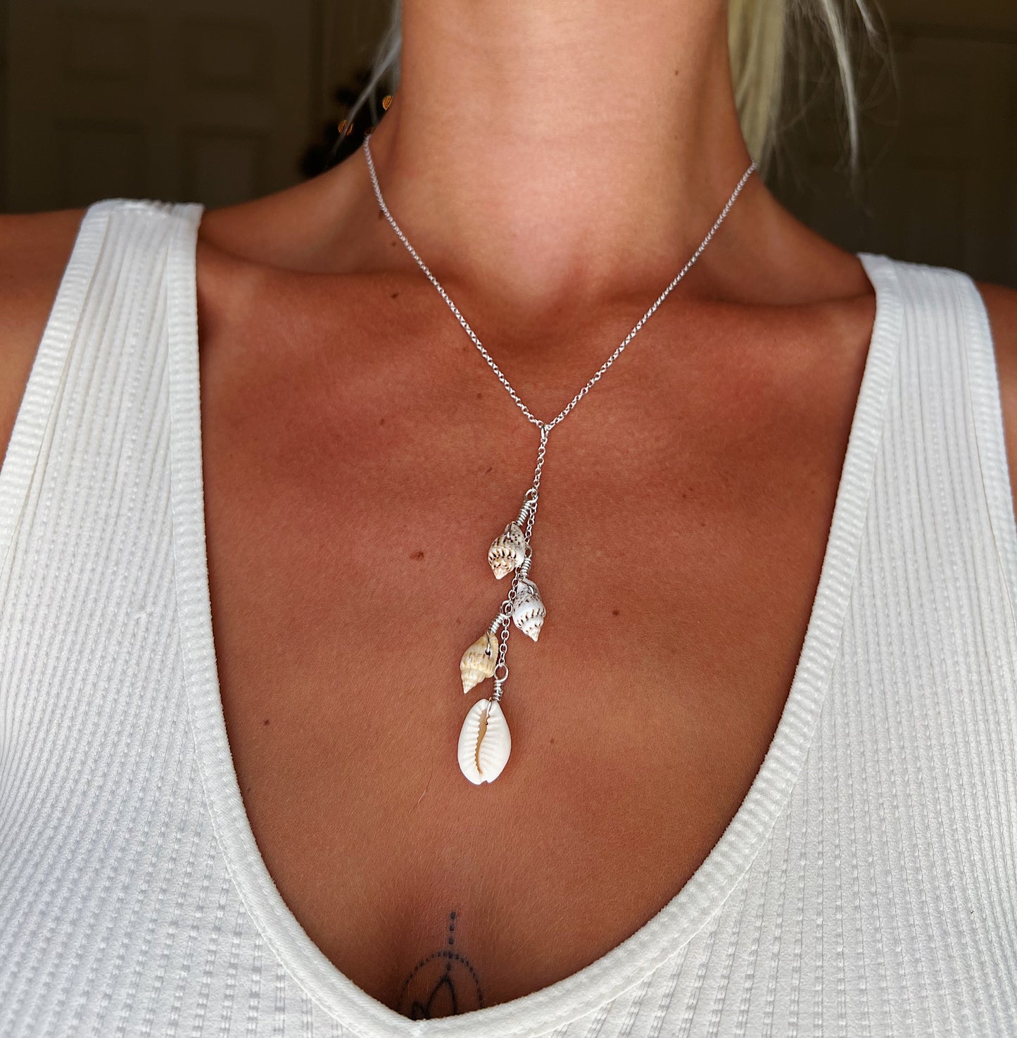 Silver Shell/Cowrie Drop Necklace A