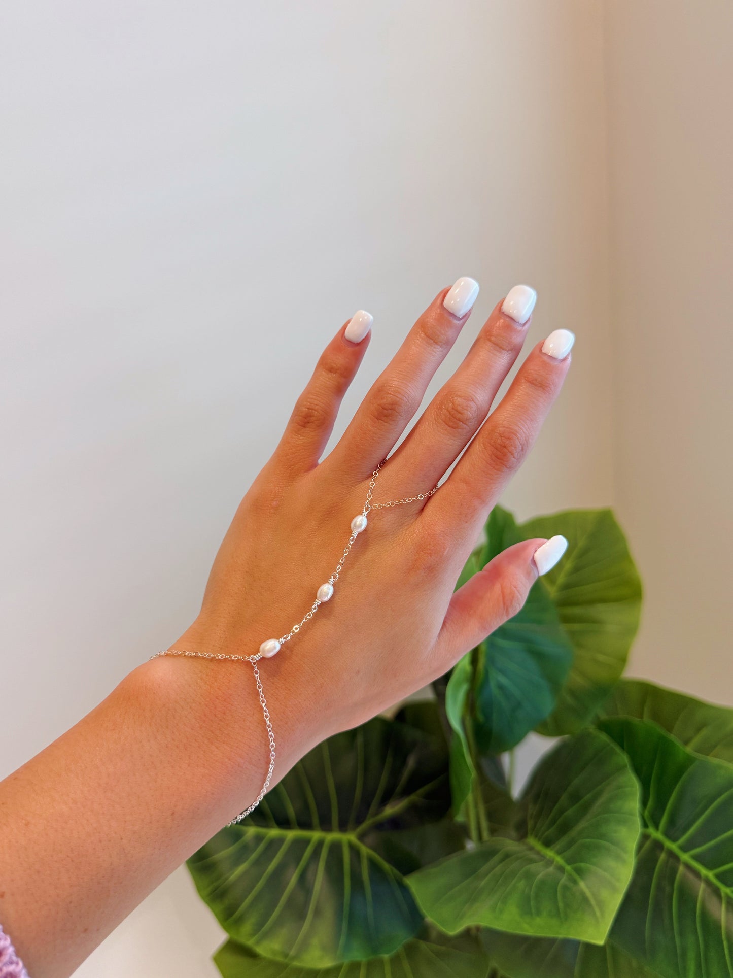 Sterling Silver Baroque Pearl Hand Chain