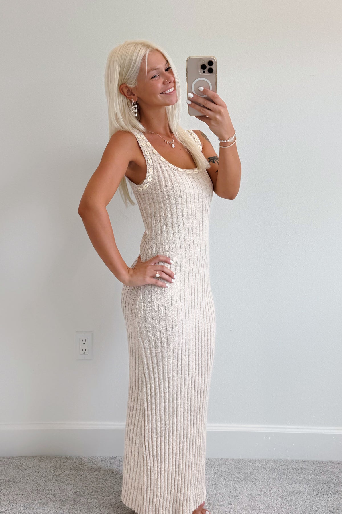 Rib Knit Cowrie Shell Trim Maxi Dress