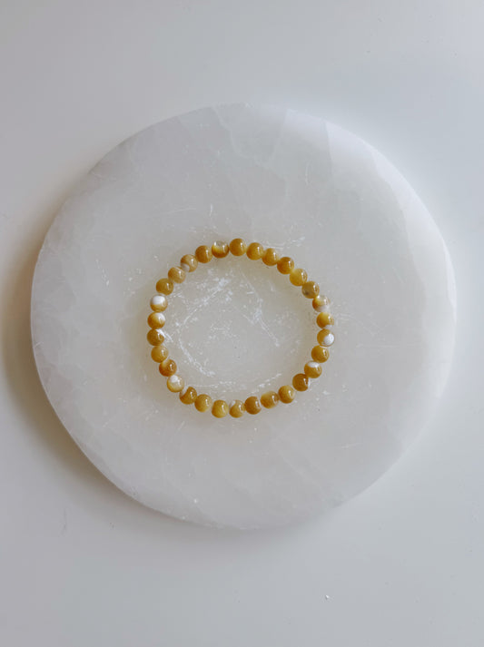 Medium Sized Natural Mother of Pearl Bracelet