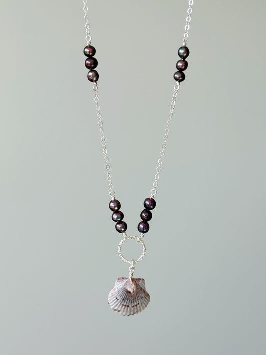 Sterling Silver Peacock Tahitian Pearl Scallop Shell Necklace