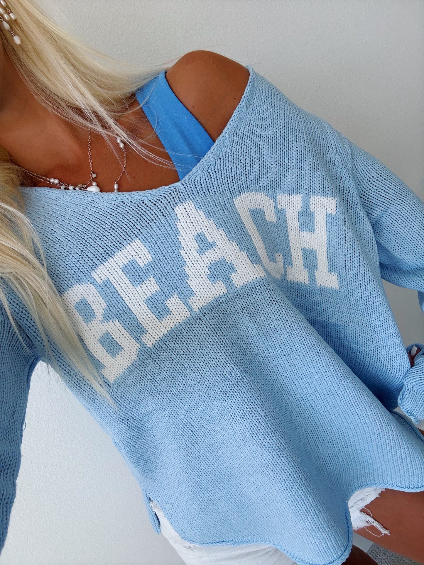Beach Lightweight V Neck Sweater